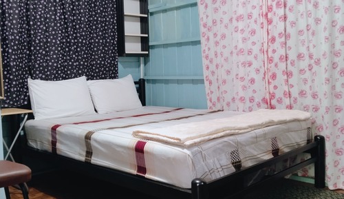 Queen Room (B3)