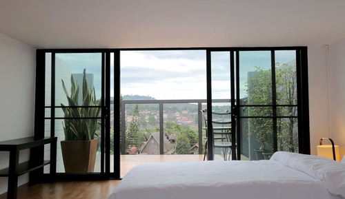 Roof Top Celling High 1.38 m.