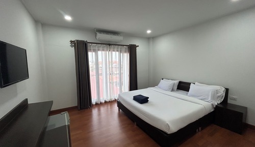 Deluxe Single Room