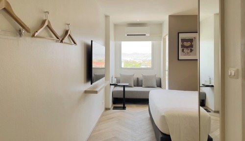Superior King Room