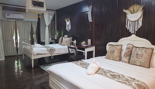 Superior Room, Garden View