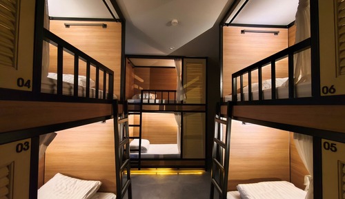 Shared Dormitory, Women only