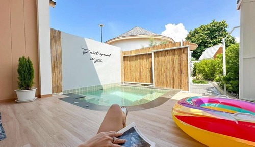 Private Pool 1