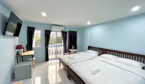 Deluxe Triple Room, Balcony, City View