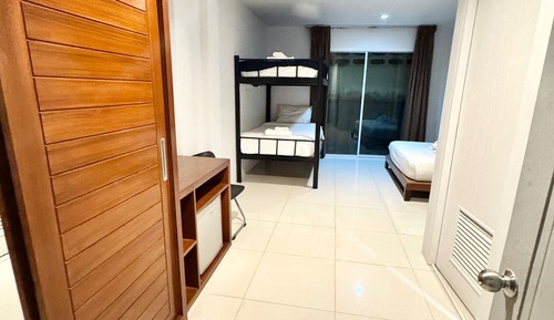 Classic Quadruple Room