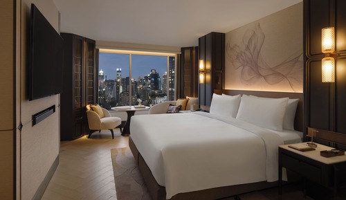 FAIRMONT King Mobility Access