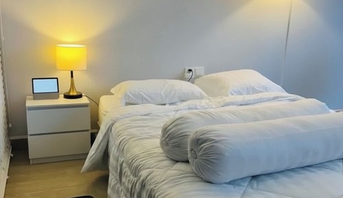 Comfort Condo, City View