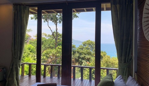 Classic Suite, Partial Sea View