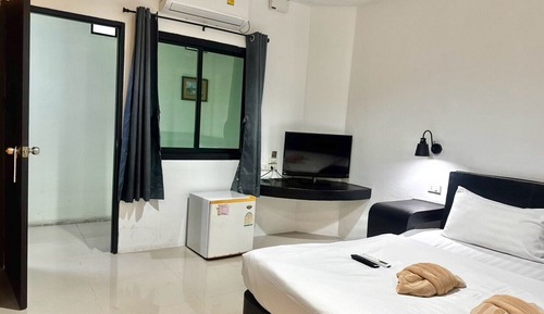 Capuchino Room - no window
