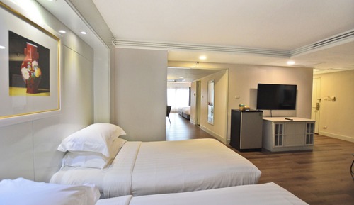 Family Suite, River View