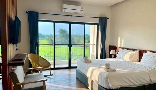 Suite Room With Rice Field