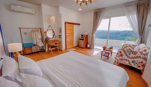 Double Room, Mountain View