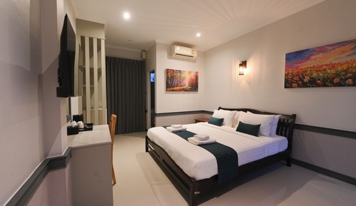 Classic Double Room, Garden View