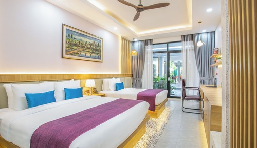Family Junior Suite with Balcony