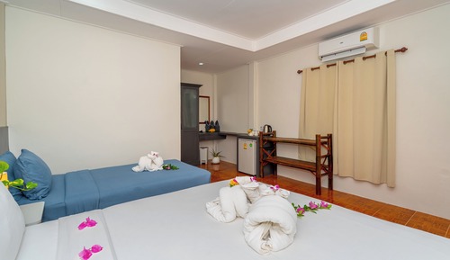 Deluxe Family Room Seaview