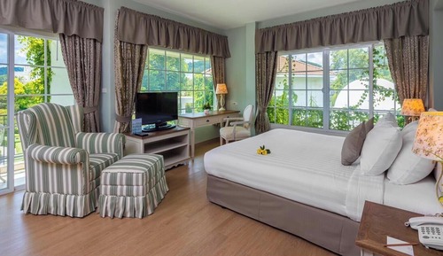 Mini suite room