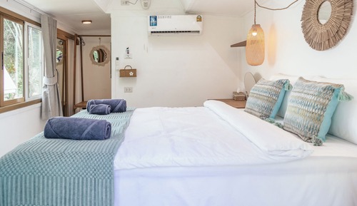 Deluxe Mountain View Room