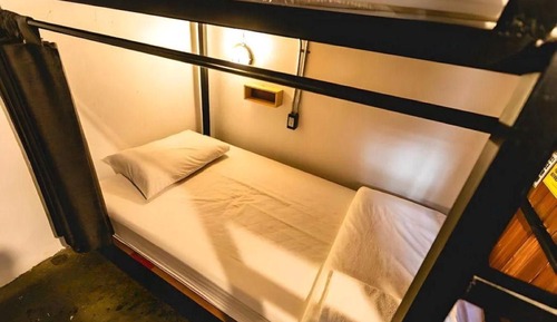 1 Person in 6-Bed Dormitory - Female