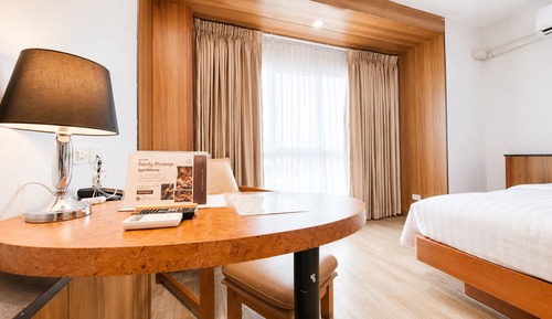 Deluxe Room, Connecting Rooms