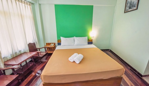 Standard King Room