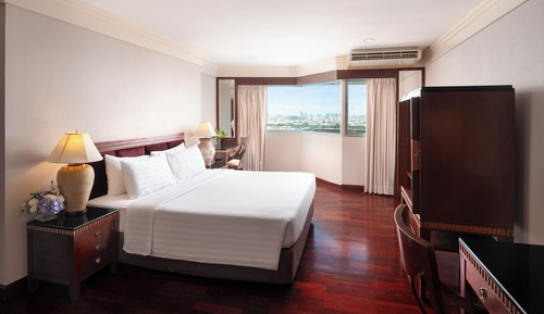 Suite, 3 Bedrooms