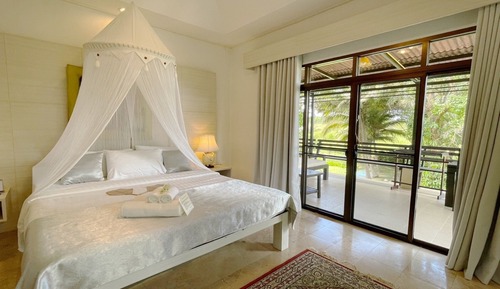Suite, Garden View