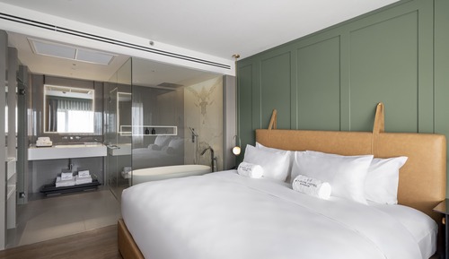 Napha Executive Suite