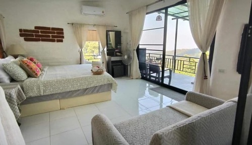 Double Room, 1 King Bed, Mountain View