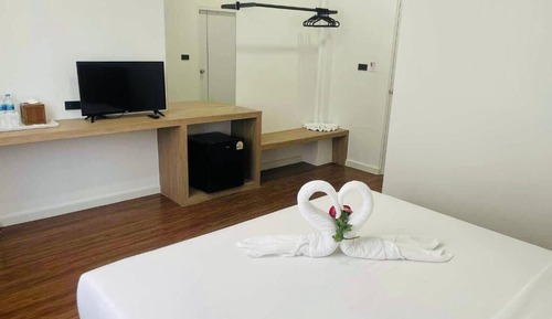 Deluxe Double Room, City View