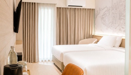 Deluxe Room, 2 Twin Beds, Non Smoking