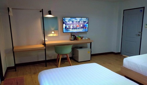 Deluxe Twin Room