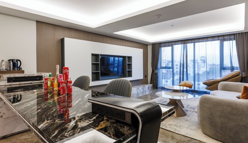Luxury Suite