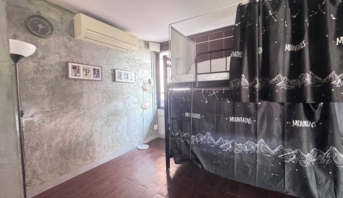 Economy Room, Multiple Beds, Non Smoking, Shared Bathroom