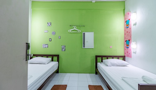 Standard Twin Room, Shared Bathroom