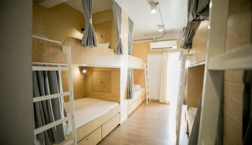 Bed in 10-Bed Mixed Dormitory Room