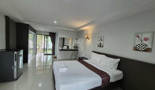 Deluxe Double Room with Balcony