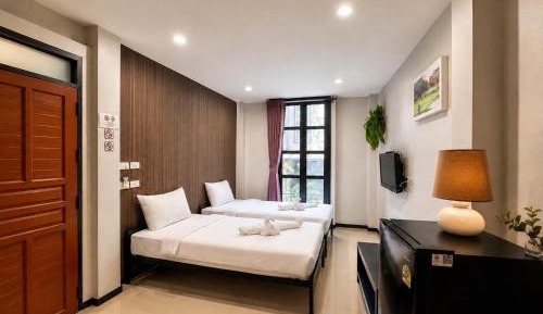 Twin Room with Private Bathroom