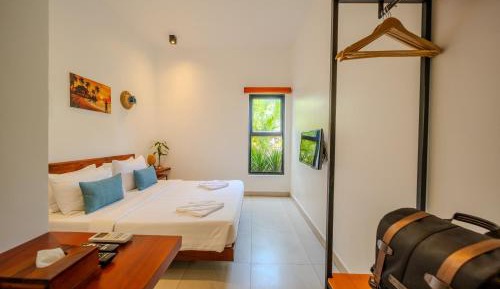 Double Room with Pool View