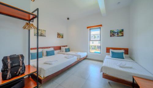 Quadruple Room with Private Bathroom