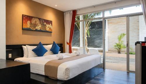Deluxe Bungalow with Garden View