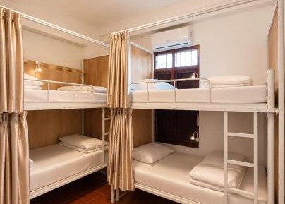 Mixed Dormitory Room