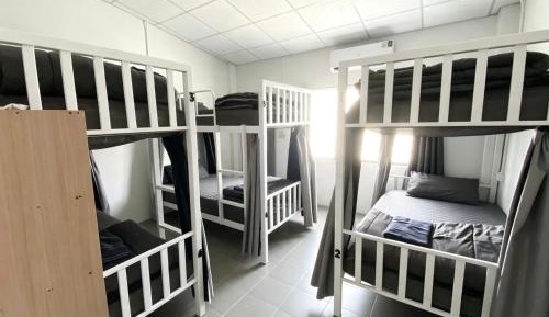 6-Bed Mixed Dormitory Room