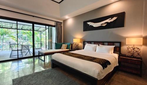 Deluxe Double Room with Balcony