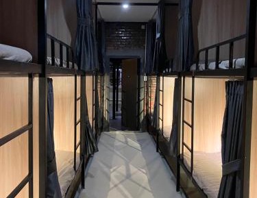 Bunk Bed in Mixed Dormitory Room