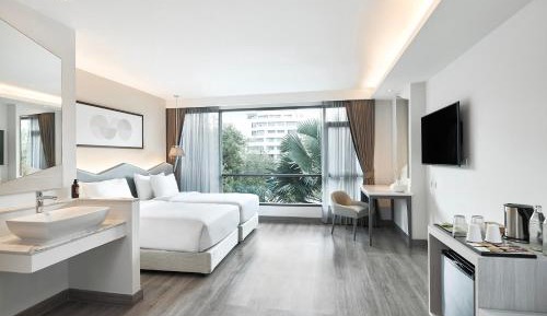 Deluxe Twin Room with Park View