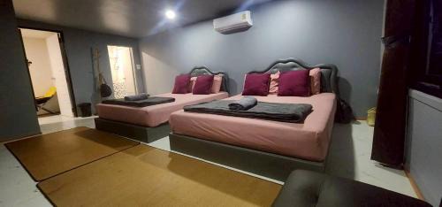 Double or Twin Room with Mountain View