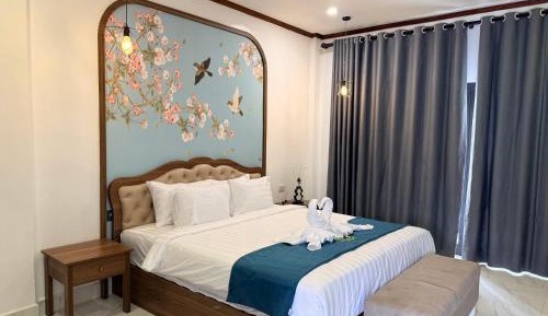 Deluxe Double Room with Balcony