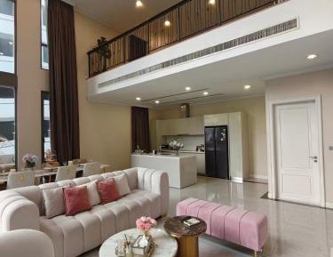 Room #1716472001