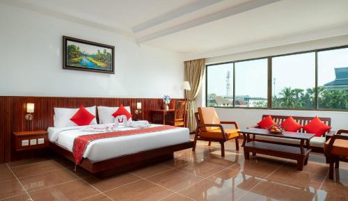 Double Room with Pool View