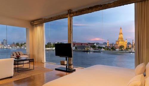 Wat Arun River View Suite